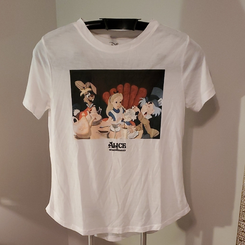 Disney Alice In Wonderland White Short Sleeve Tee